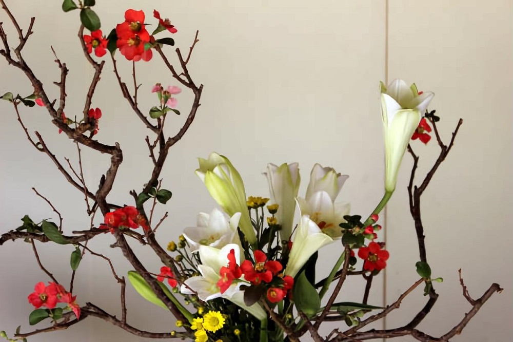 Discover Ikebana Ancient Japanese Flower Arranging Art